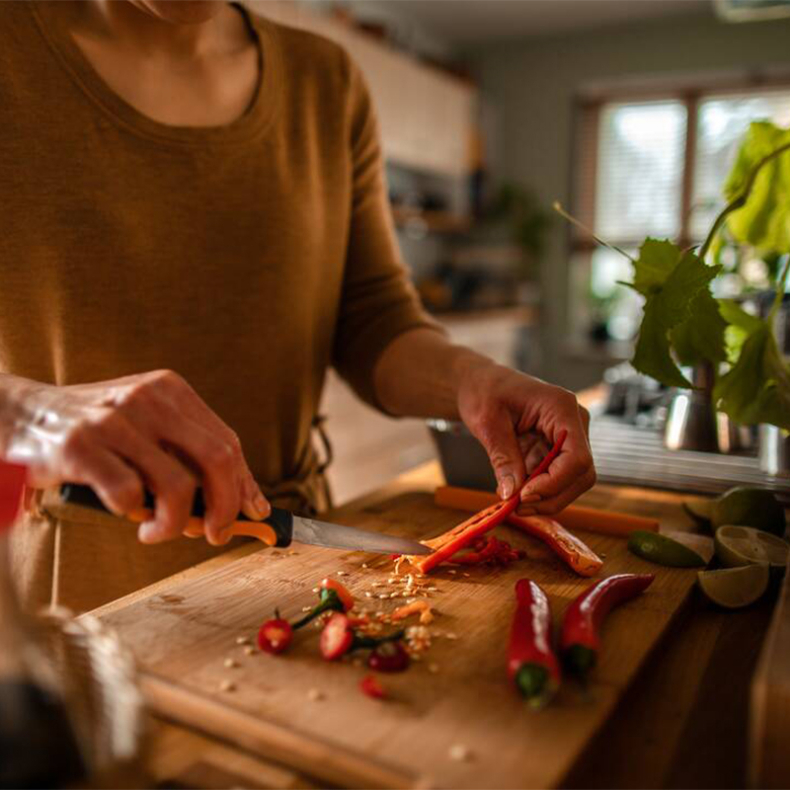 Fiskars Functional Form Gr�ntsagskniv 11 cm