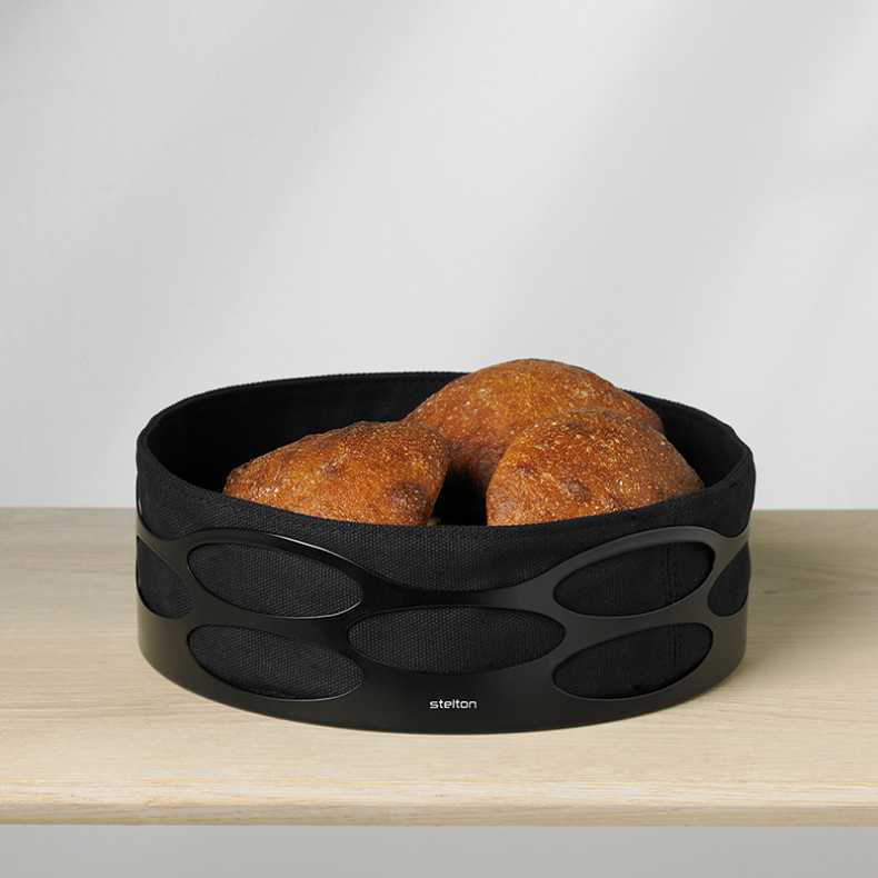 Stelton Embrace brdkurv mat black/black 23 cm