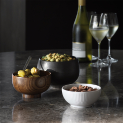 Royal Copenhagen Hvid Riflet sk�l 24 cl