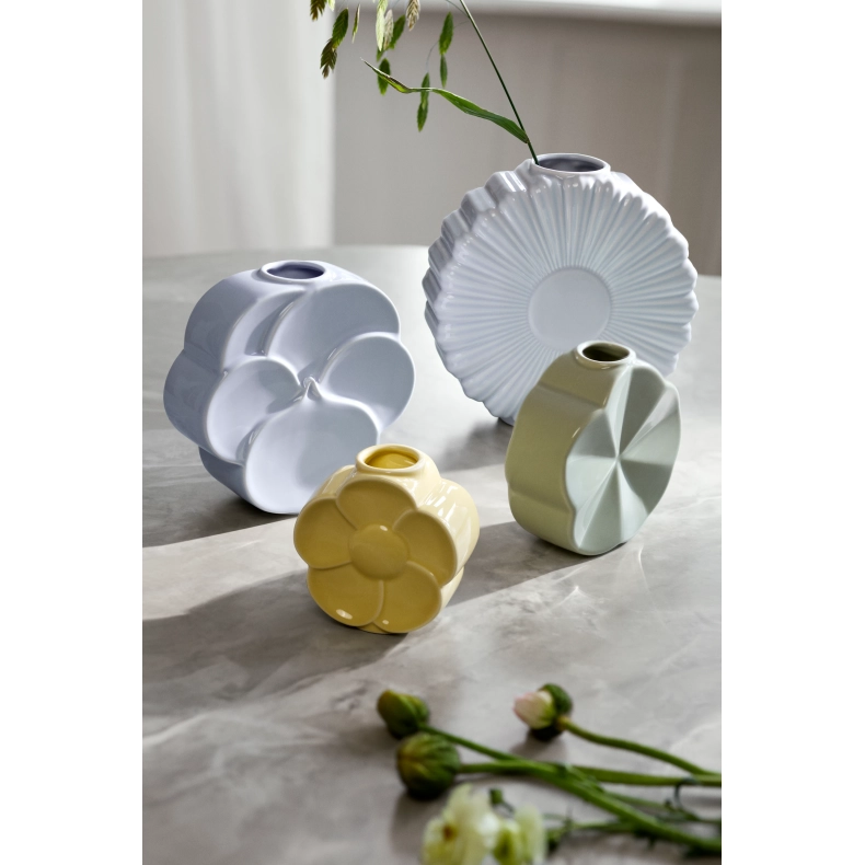 Lyngby Porcel�n Flower snerle vase gr�n H 14 cm