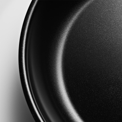 Eva Trio Recycled Stainless Steel stegepande med keramisk Slip-Let belgning 28cm