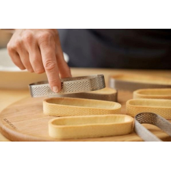 Blomsterberg trtering m. huller oval 13x4,5 cm